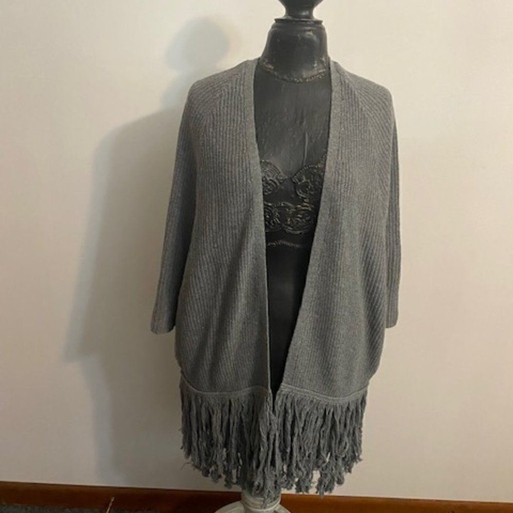 Mudpie Gray open cardigan with fringes, size OS